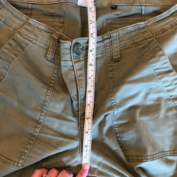 CAbi Olive Green Traveler Cargo Jogger Pants Utility Pockets Zippered Legs Sz 10 - Picture 12 of 13